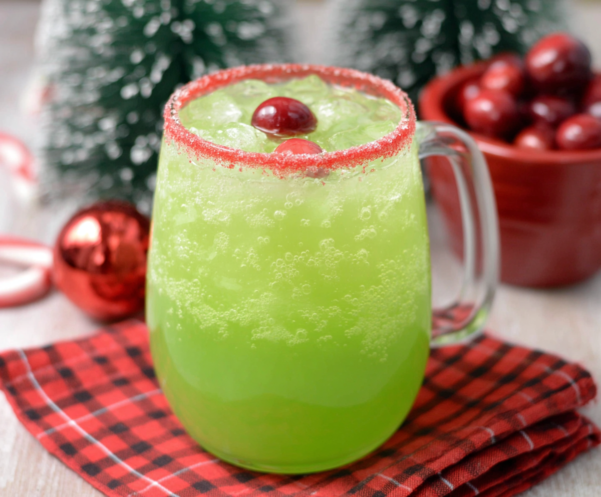 Healthy Grinch Punch: Festive & Refreshing